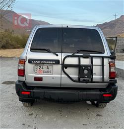 تۆیۆتا لاند کروزەر